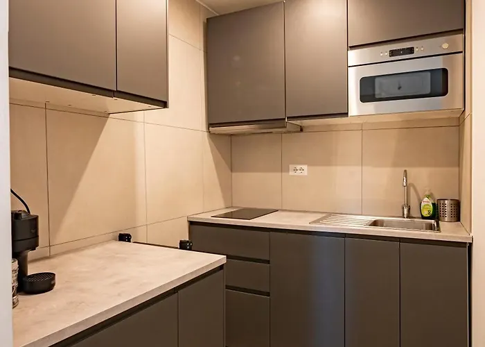 Domus In Lauro Apartment Rome