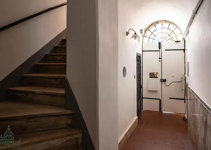 Domus In Lauro Apartment
